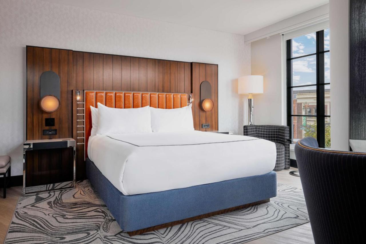 The Godfrey Detroit, Curio Collection By Hilton Hotel Exterior photo